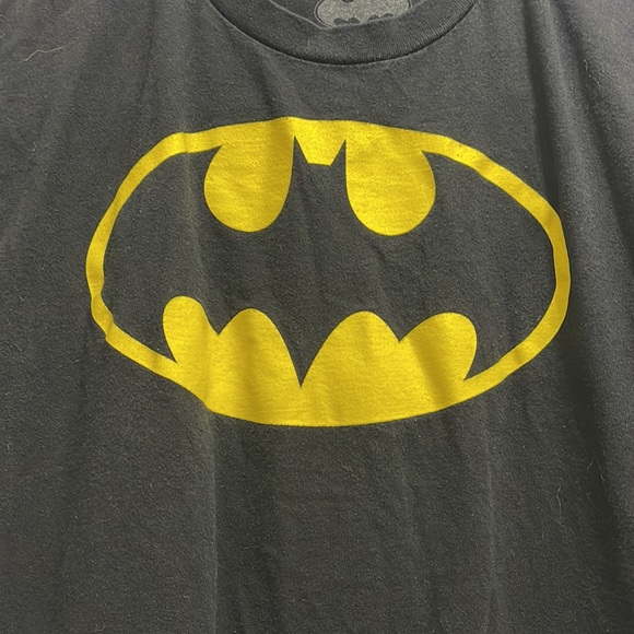EUC. Boys Large Batman Tee - Picture 2 of 4